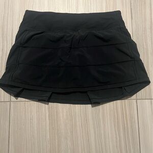Lululemon black tennis skirt in black